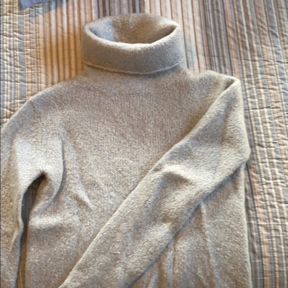 Banana Republic sweater